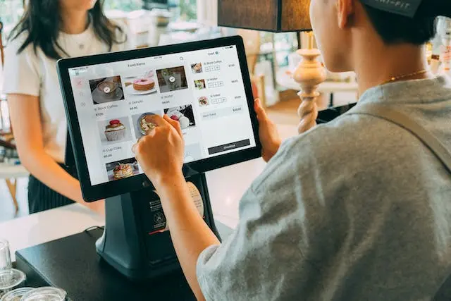 HyperCare, Sistem Notifikasi WhatsApp Terintegrasi POS Arah Coffee